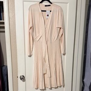 Chic Long Sleeve Cream Dress